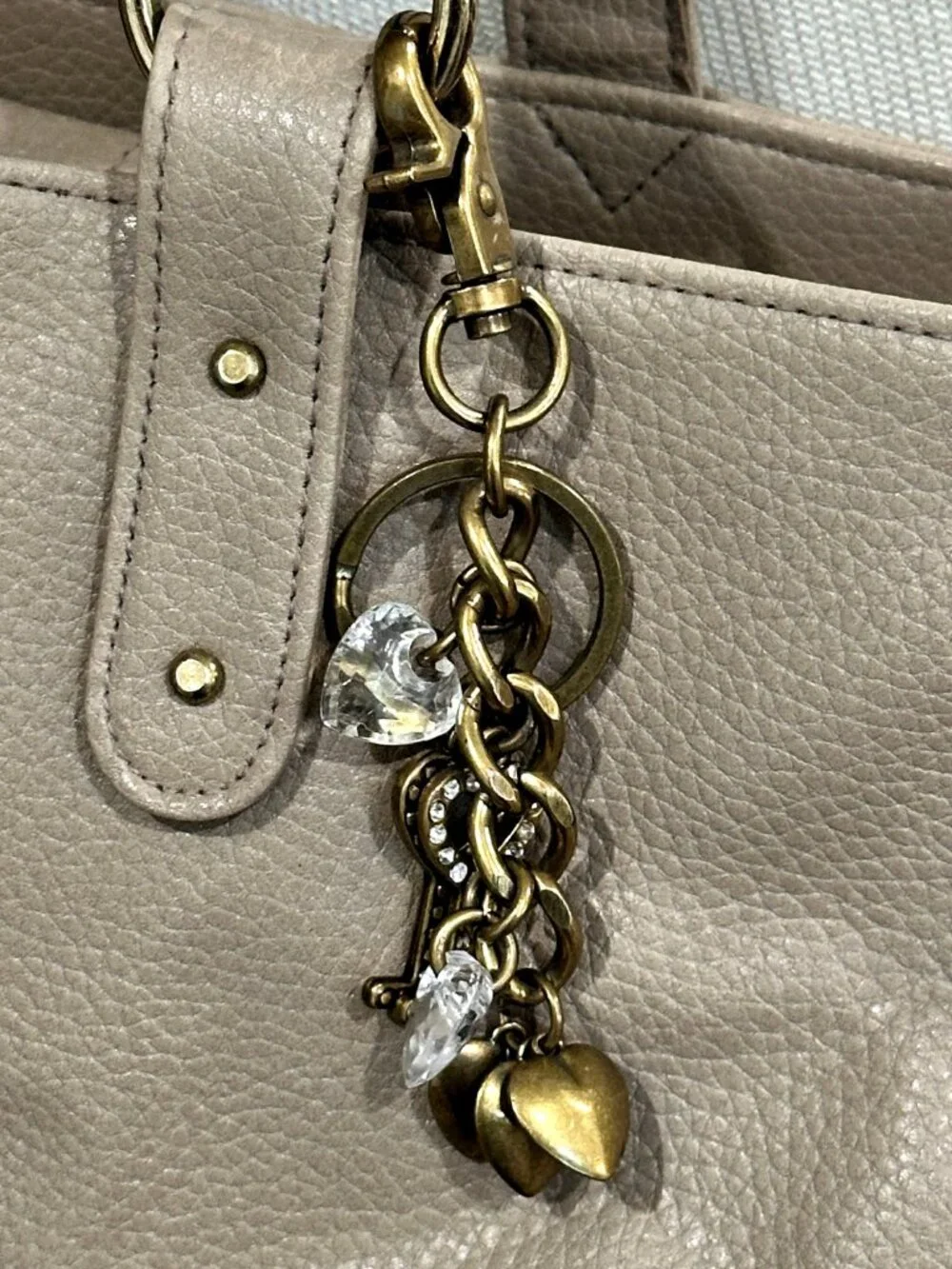 Liz Claiborne *liz claiborne